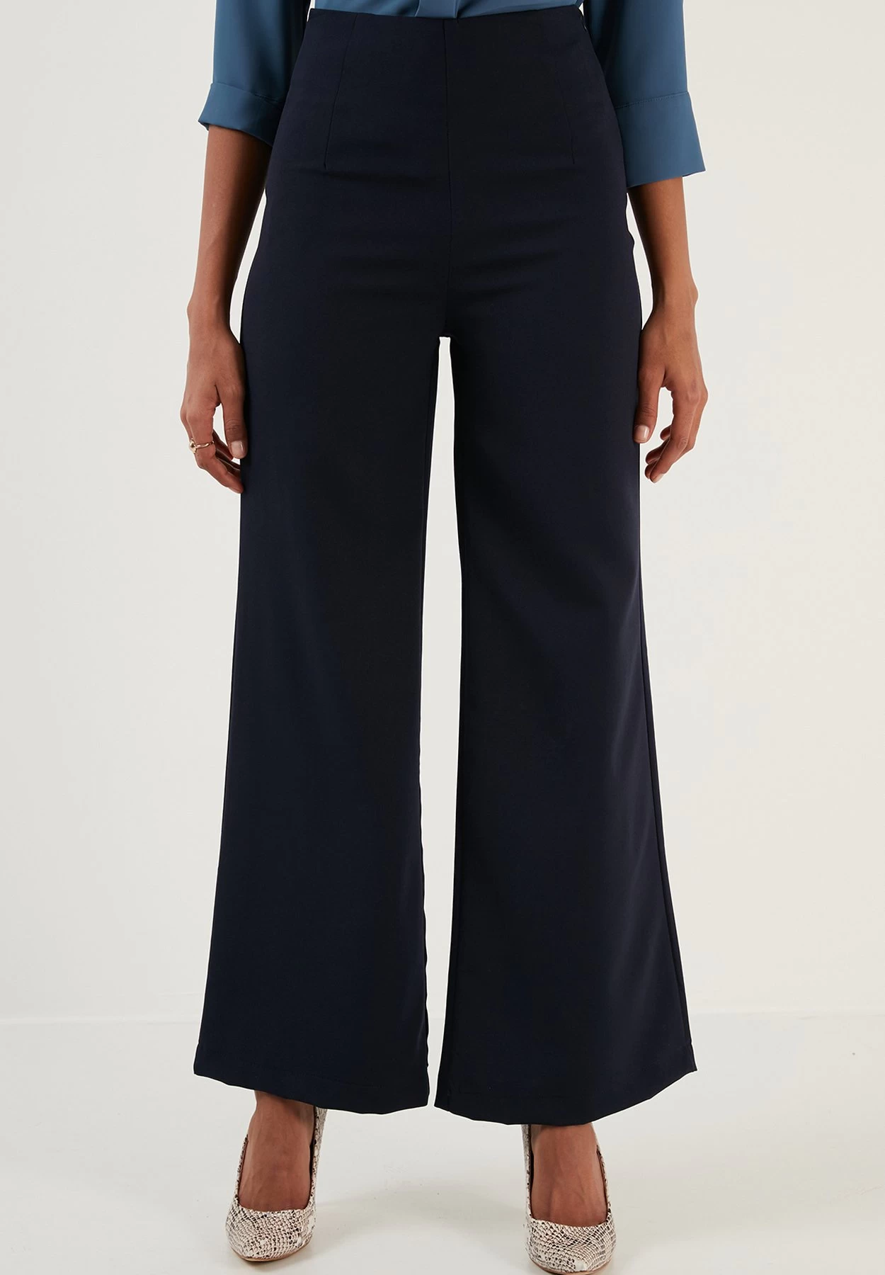 LELA Broek - Dark Blue 1 LELA Broek - Dark Blue