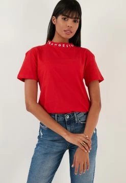 LELA Regular Fit - T-Shirt Print - Red -LELA 0205d71fbdb74342af230121178e7f02