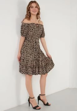 LELA Regular Fit - Jurk - Leopard 9 LELA Regular Fit - Jurk - Leopard -LELA 05d364c165ae43f39ffb409568eaac1b