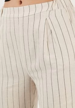 LELA Slim Fit - Broek - Ecru 9 LELA Slim Fit - Broek - Ecru -LELA 0c37e02c449f42e4aabf9a19f390db23