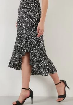 LELA Midi - A-Lijn Rok - Black 7 LELA Midi - A-Lijn Rok - Black -LELA 0f62ff6e372249ef8f270f2e85c8bc52
