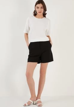 LELA Regular Fit - T-Shirt Basic - Ecru 10 LELA Regular Fit - T-Shirt Basic - Ecru -LELA 126ac6cd1ee34347a9bc61faa066de1a