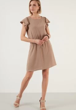 LELA Regular Fit - Jurk - Light Brown 13 LELA Regular Fit - Jurk - Light Brown -LELA 250f0fd64ffb428bb400eb61811dab45