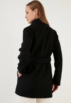 LELA Regular Fit - Halflange Jas - Black -LELA 2aa6086f02464464a75eb7c76fc9a35d