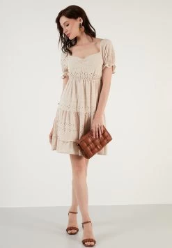 LELA Slim Fit - Jurk - Beige -LELA 2dfcc3a44802407c8135ce8aa5d711f1