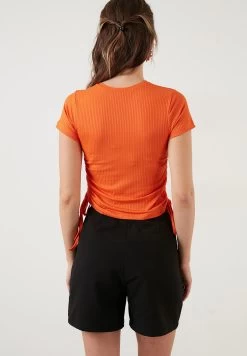 LELA Slim Fit - Blouse - Orange Color 6 LELA Slim Fit - Blouse - Orange Color -LELA 323c3059bcb14b7fbb5c97566d7cb43c