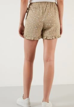 LELA Regular Fit - Shorts - Khaki -LELA 3bde5b6dd74846b89d0d520e64521f0a