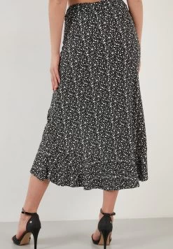 LELA Midi - A-Lijn Rok - Black 6 LELA Midi - A-Lijn Rok - Black -LELA 3df4ea6be990407c89a79c999bc6c7b8