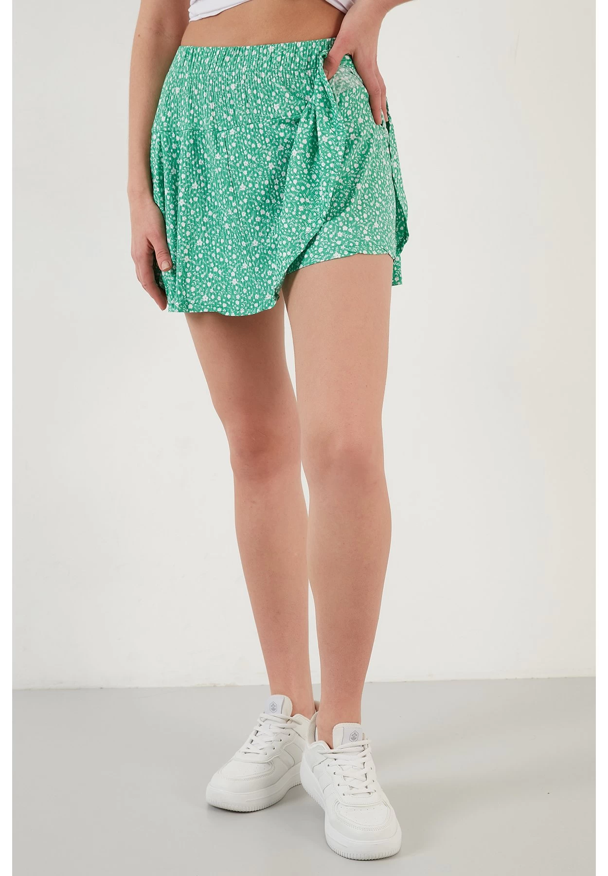 LELA Flowered Elastic Waist - Shorts - Benetton Color 4 LELA Flowered Elastic Waist - Shorts - Benetton Color - Afbeelding 4