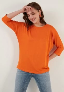 LELA Crew Neck- Longsleeve - Orange -LELA 47b9aeb9d14446de881cbe5815b77a3b