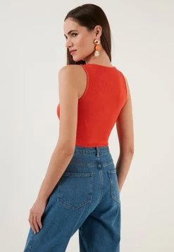 LELA Top - Orange -LELA 6a426294e7634c80bf0eefdff2ab57f0