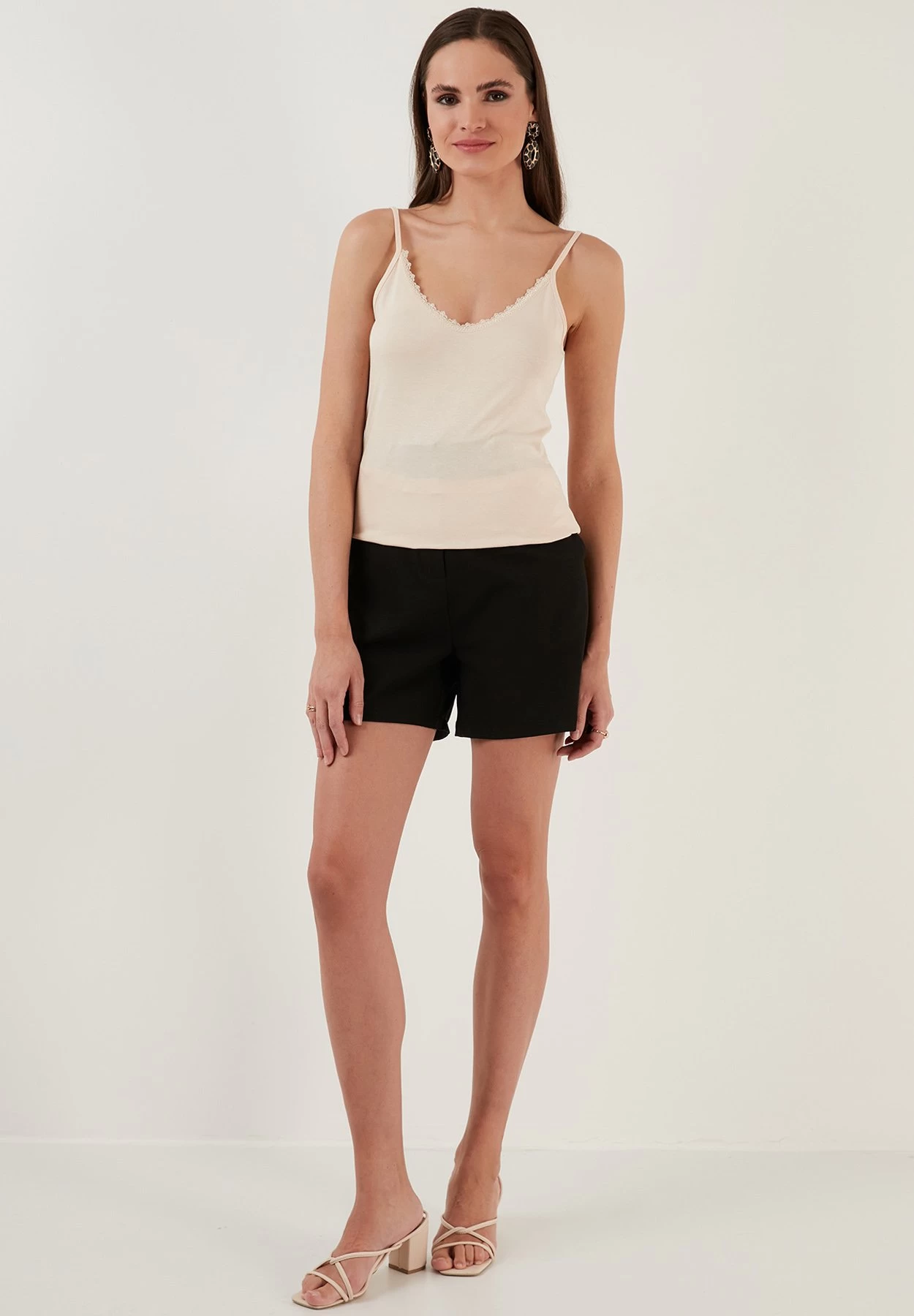 LELA Athlete - Top - Stone 2 LELA Athlete - Top - Stone - Afbeelding 2