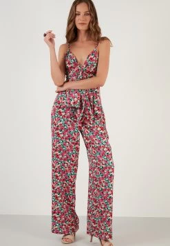 LELA Regular Fit - Jumpsuit - Pink 13 LELA Regular Fit - Jumpsuit - Pink -LELA 7a65a0d601634de3aa613c2dfe4787f8