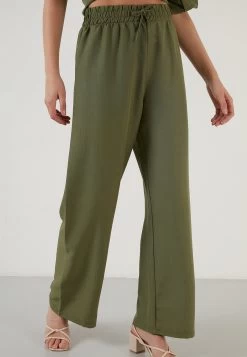 LELA Loose Fit- Broek - Khaki 10 LELA Loose Fit- Broek - Khaki -LELA 7d264ec7a7164b98852f38987b7b9184