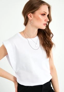 LELA Crew Neck - T-Shirt Basic - White -LELA 81b4b58dc783417784d8c50dafe2f2c8