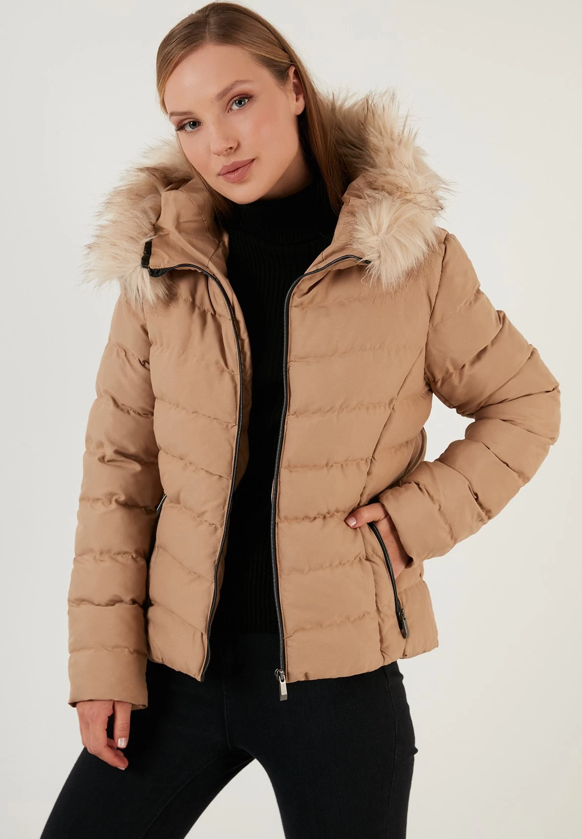 LELA Inflatable- Winterjas - Light Brown 7 LELA Inflatable- Winterjas - Light Brown - Afbeelding 7