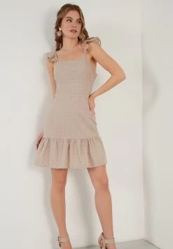 LELA Slim Fit - Cocktailjurk - Stone Colored -LELA 83935d503d8241e48a6bf6f029c74324