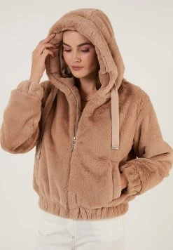 LELA Jas - Snuff Colored