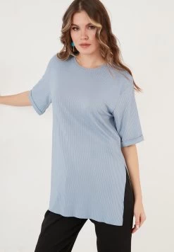 LELA Slim Fit - Blouse - Baby Blue 7 LELA Slim Fit - Blouse - Baby Blue -LELA 93c504b10bdb40f5877dcf7a50fa2e85