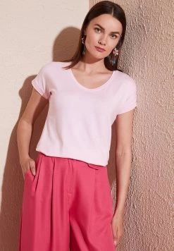 LELA V Neck- T-Shirt Basic - Light Pink -LELA 98dce3fa1d7f409e94e838ba6336e374