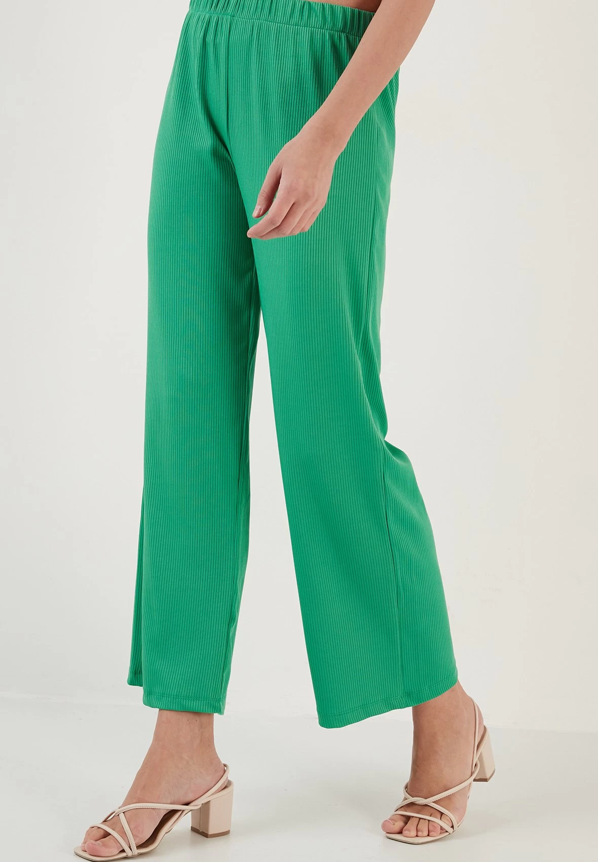 LELA Regular Fit - Broek - Benetton Color 5 LELA Regular Fit - Broek - Benetton Color - Afbeelding 5