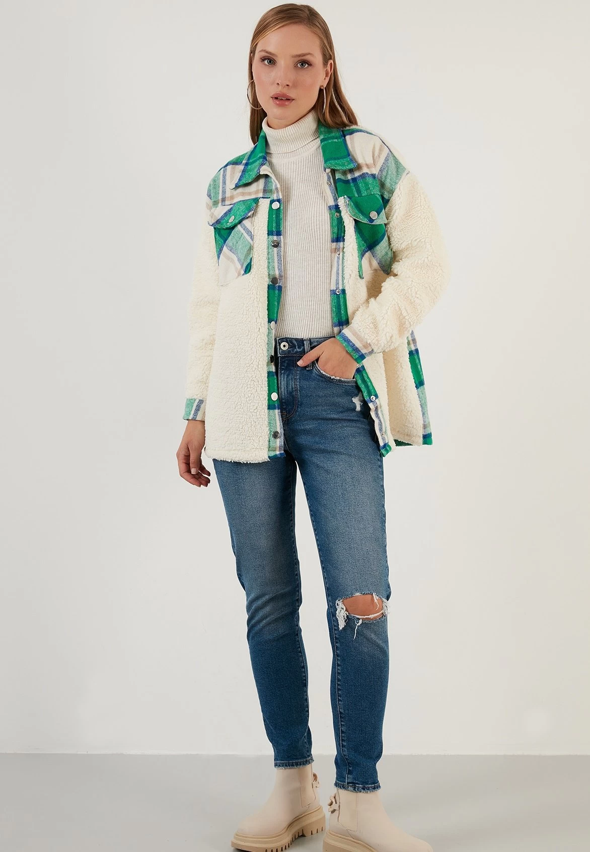 LELA Halflange Jas - Green 2 LELA Halflange Jas - Green - Afbeelding 2