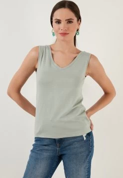 LELA Regular Fit - Top - Almond Green