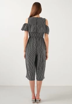 LELA Slim Fit - Jumpsuit - Black -LELA a44330d4e5584d229a86418837ad7d1d