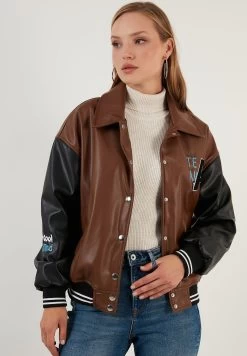 LELA Loose Fit - Imitatieleren Jas - Brown -LELA a6a3fc3543c745eabf08b7964ea4e6a4