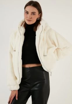 LELA Jas - White -LELA a8ccddd2b8b747d28a048c593cb934aa