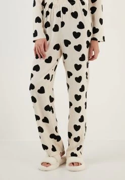 LELA Set - Pyjama - Beige 9 LELA Set - Pyjama - Beige -LELA aad7e7d9dac944159069dc45939f9a88