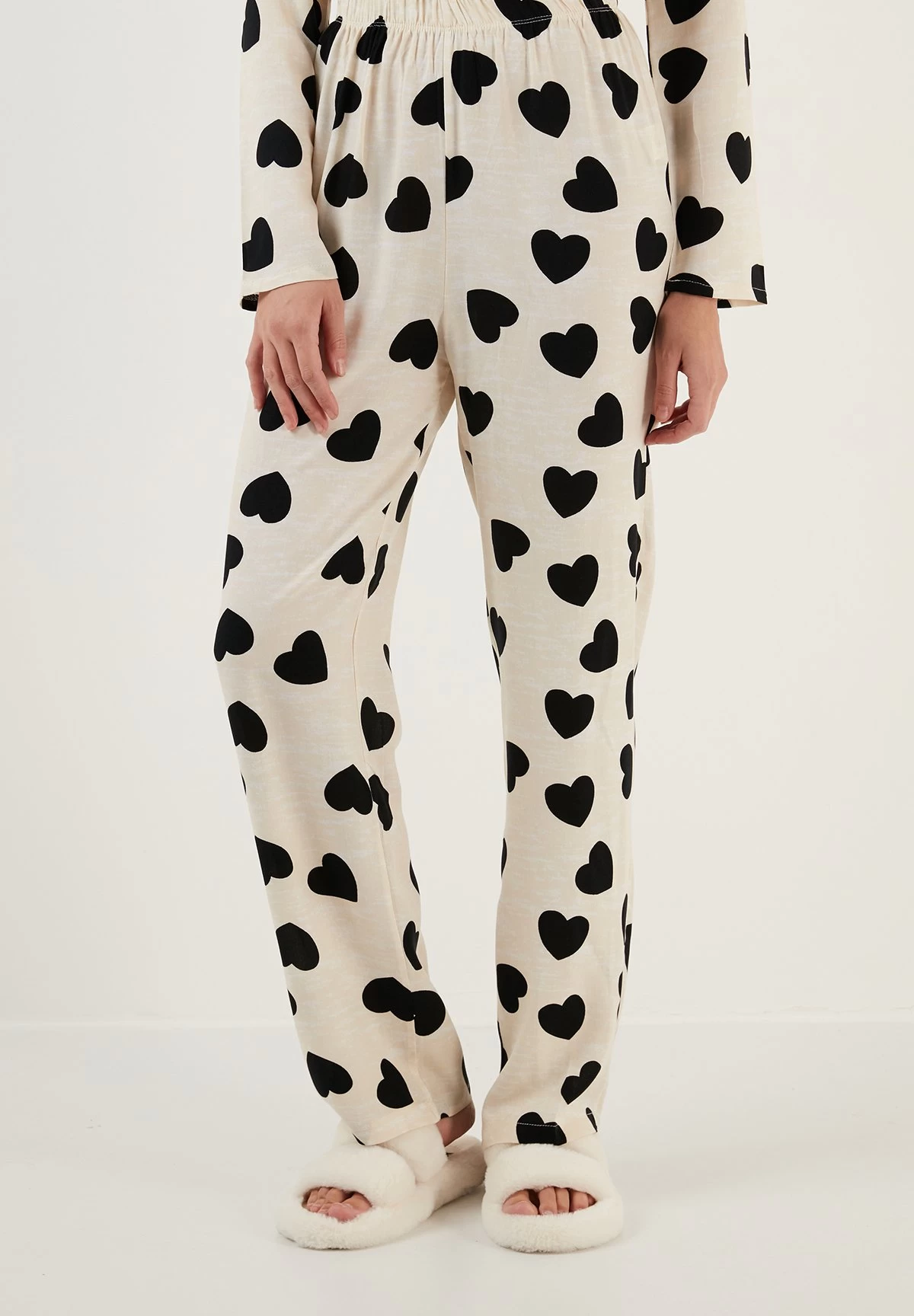 LELA Set - Pyjama - Beige 4 LELA Set - Pyjama - Beige - Afbeelding 4