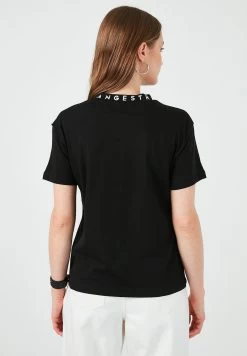 LELA Regular Fit - T-Shirt Print - Black -LELA ad36dcac48bc4ca28544768d9fa0b6d4