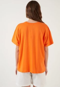 LELA Crew Neck- T-Shirt Basic - Orange Color -LELA b326105bfe5d460e95716b853175078e