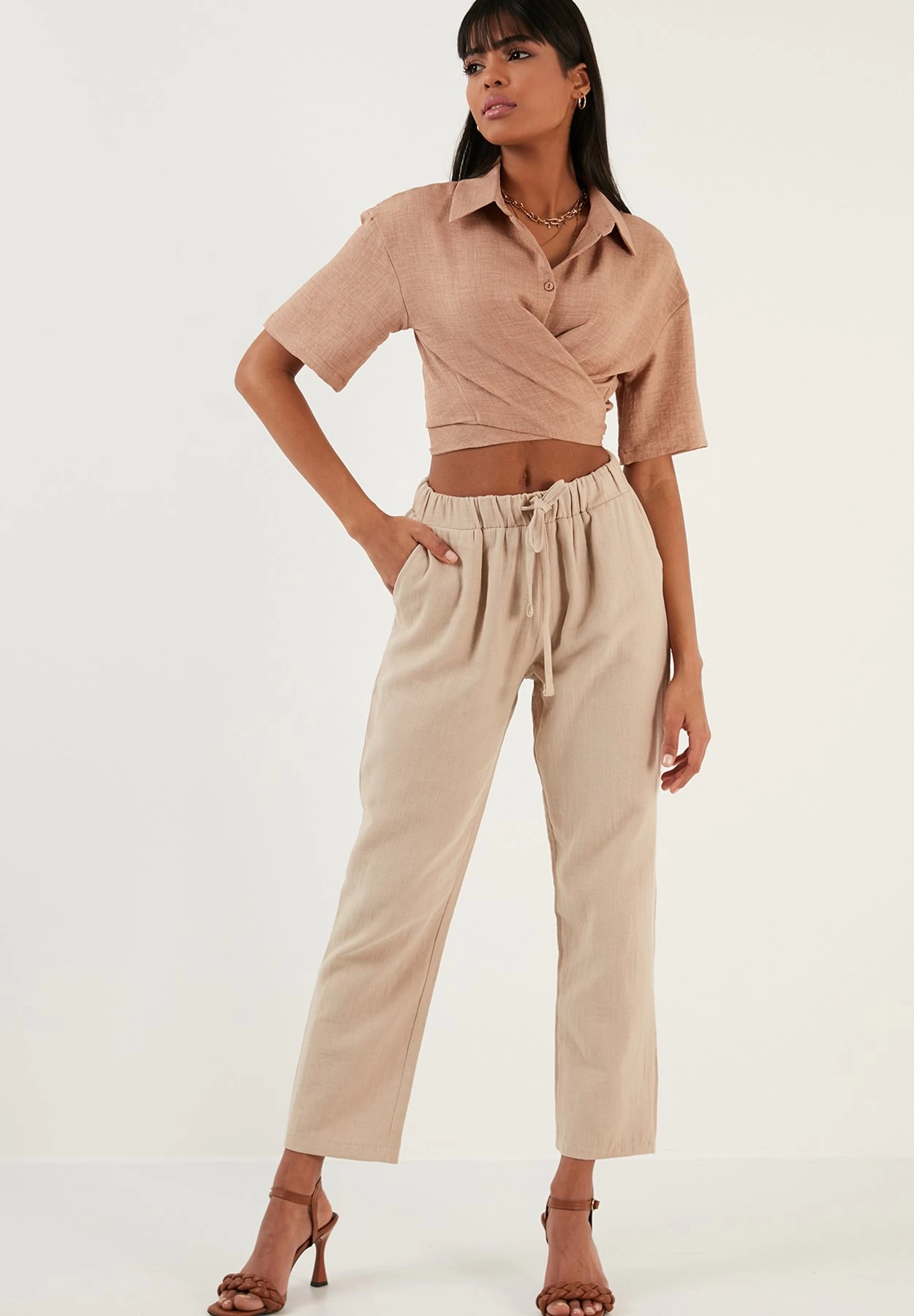 LELA Regular Fit - Trainingsbroek - Mink 2 LELA Regular Fit - Trainingsbroek - Mink - Afbeelding 2