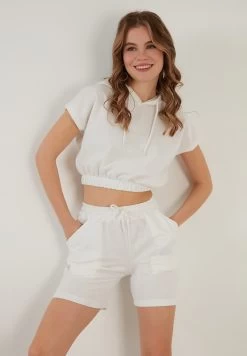 LELA Two Piece Set - Regular Fit - Shorts - Ecru