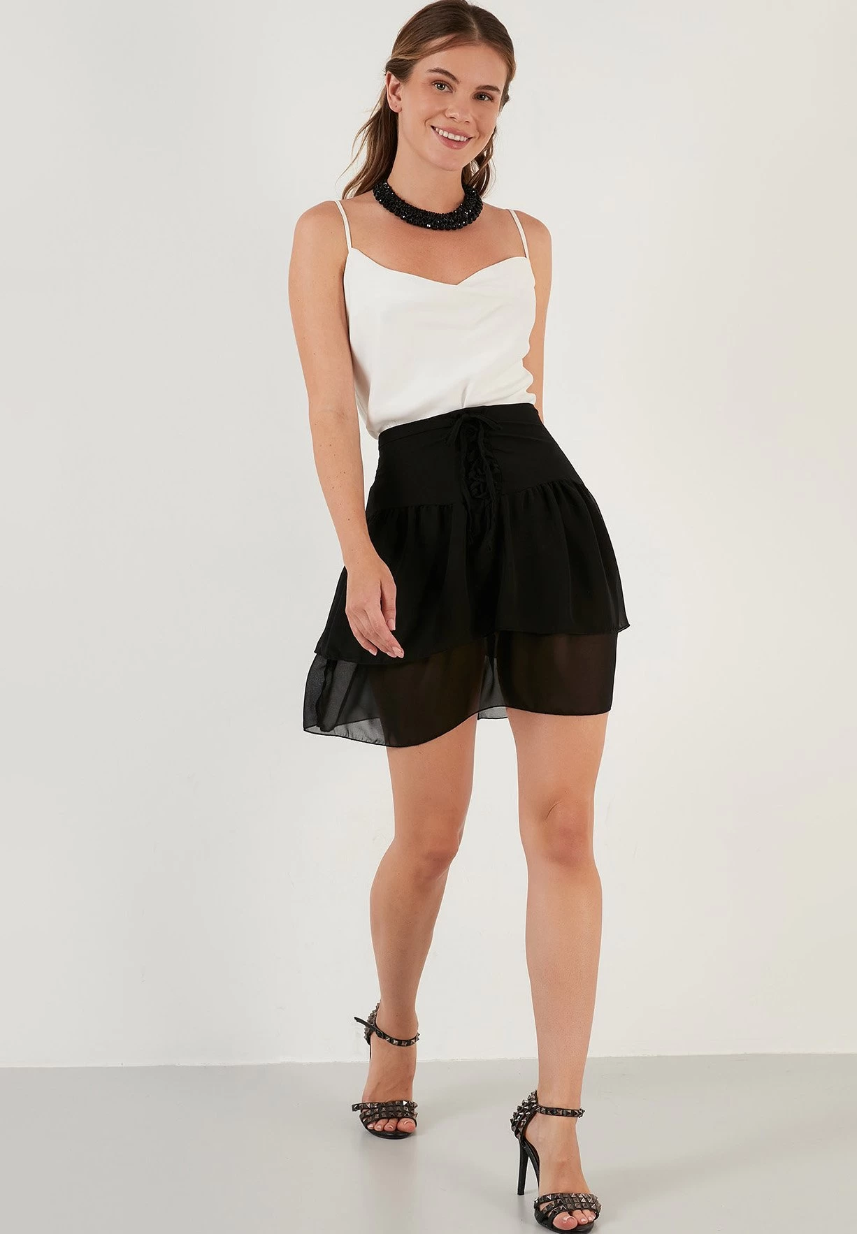 LELA Regular Fit - Minirok - Black 2 LELA Regular Fit - Minirok - Black - Afbeelding 2