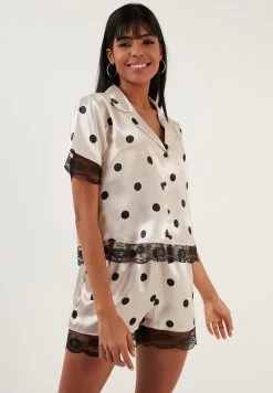 LELA Regular Fit Set - Pyjama - Beige -LELA ca17f2751baa4f3f84925fab23bd530a