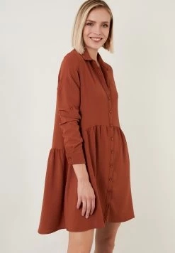 LELA Regular Fit - Blousejurk - Brick Red -LELA cf52e5dd0ae64e9a812fbe3c278d58cc