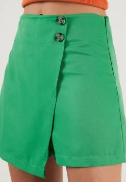 LELA Regular Fit - Shorts - Benetton Color -LELA d0565517600047c7abce34091c42e975