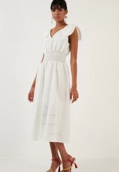 LELA Regular Fit - Jurk - Ecru -LELA d9acdcef58c74f0a9f76e044a1a1dcb6