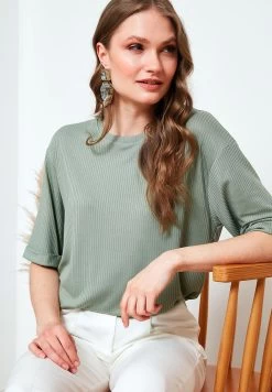 LELA Slim Fit - Blouse - Green 7 LELA Slim Fit - Blouse - Green -LELA defb1494300445e1a4c3e02d48514fb7