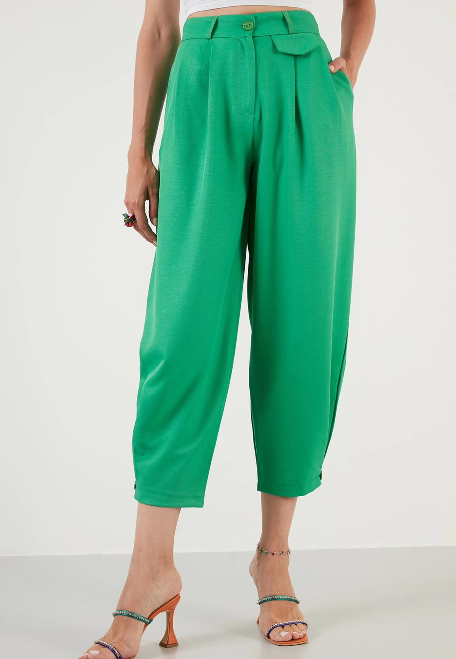 LELA Broek - Green 1 LELA Broek - Green