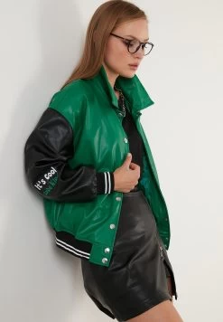 LELA Loose Fit - Imitatieleren Jas - Benetton Color 12 LELA Loose Fit - Imitatieleren Jas - Benetton Color -LELA e437c1d9b8a94684a0c8812fac988a07