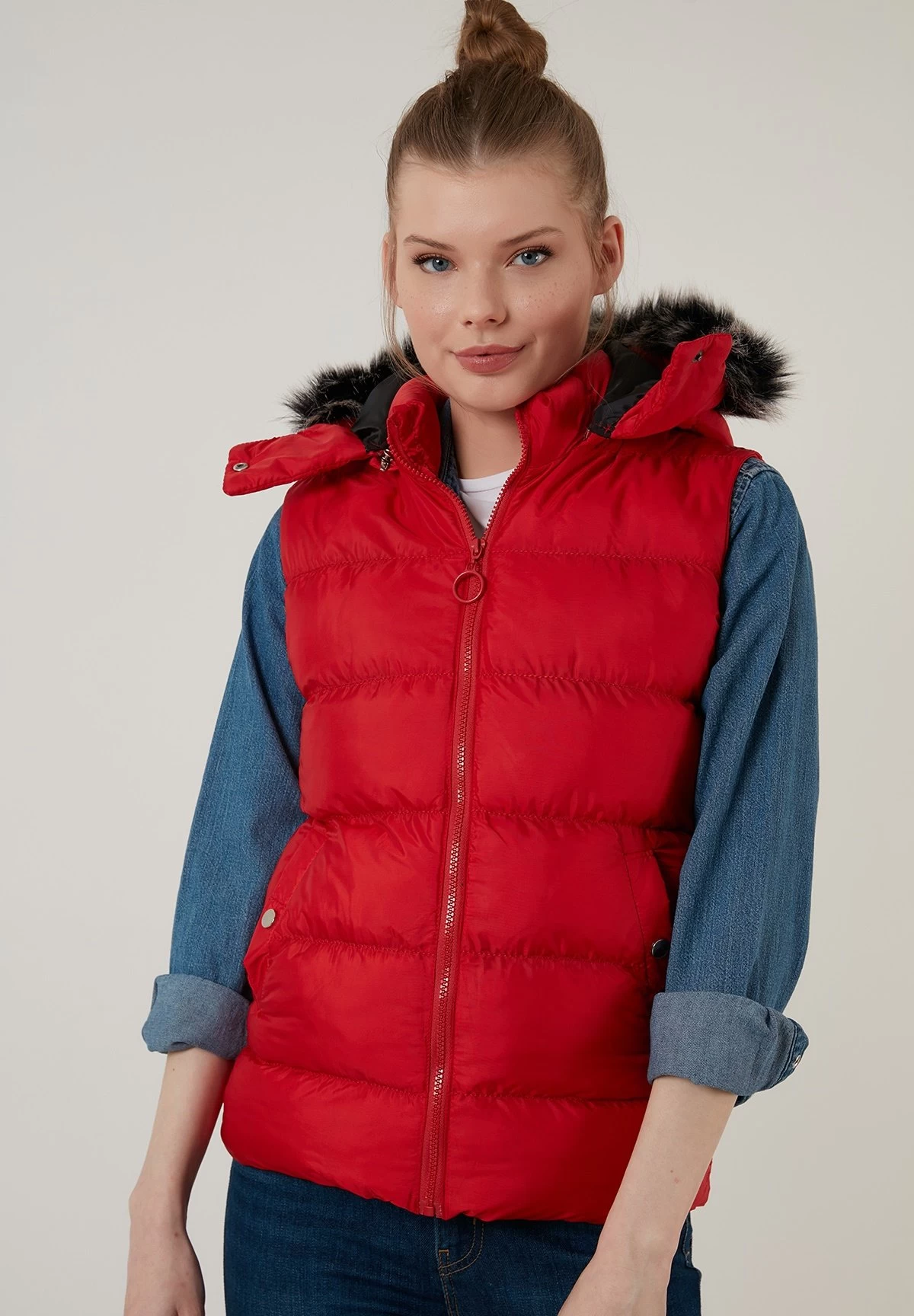 LELA Slim Fit - Bodywarmer - Red 1 LELA Slim Fit - Bodywarmer - Red