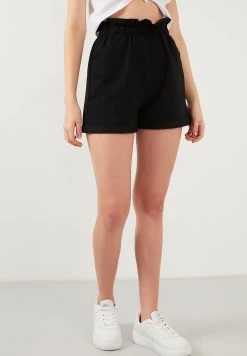 LELA Slim Fit - Shorts - Black