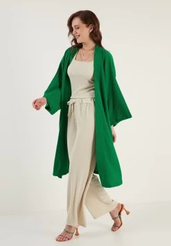 LELA Mantel - Benetton Color 11 LELA Mantel - Benetton Color -LELA e5126969543e44d78b3f2787a0e6a8a1