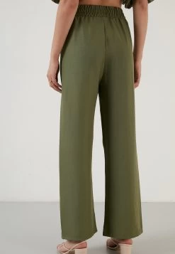 LELA Loose Fit- Broek - Khaki 8 LELA Loose Fit- Broek - Khaki -LELA e6bcc53a10104fddb5812c9882e1d09a
