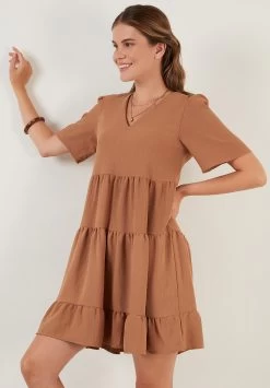 LELA Loose Fit - Jurk - Light Brown -LELA e73f043a09c44fc5aed2552907bed7b5