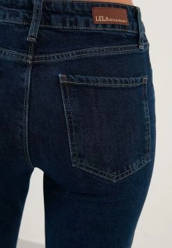 LELA Slim Fit - Slim Fit Jeans - Light Blue -LELA e752a1e117eb42f391e8cacbde5bfd63
